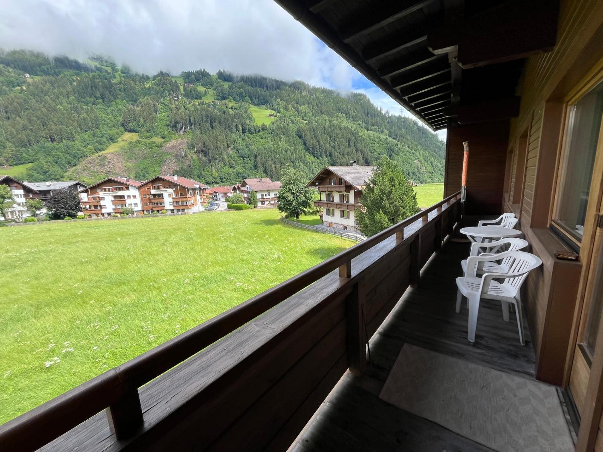 Zell Views Apartments Zell am Ziller Bagian luar foto